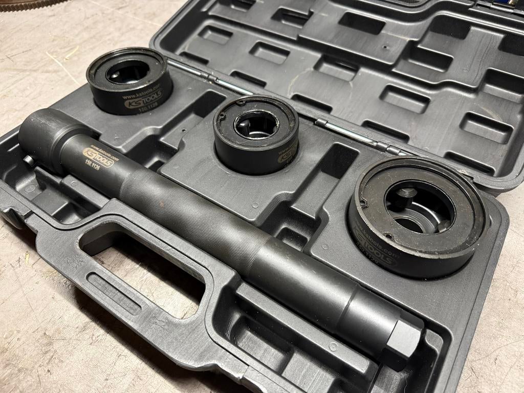 Te huur KS Tools spoorstang gereedschap set, Auto diversen, Autogereedschap, Ophalen, Gebruikt