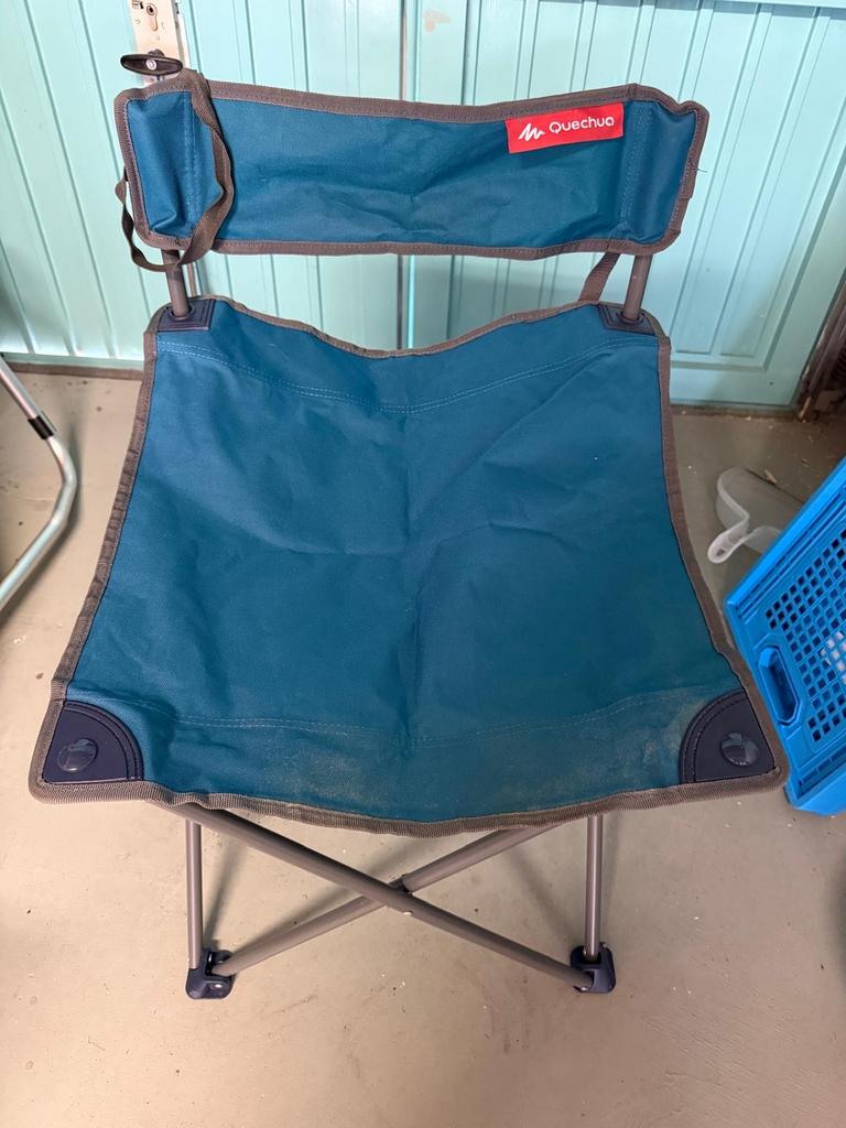 2x Quechua campingstoel, Ophalen, Gebruikt
