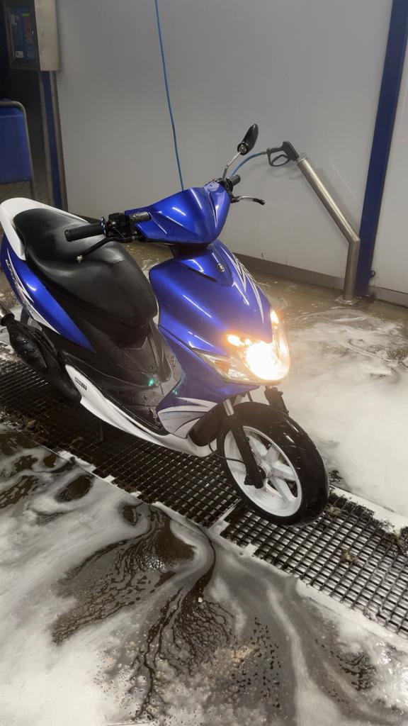 Yamaha Jog R, Fietsen en Brommers, Scooters | Yamaha, Ophalen of Verzenden, Zo goed als nieuw, Tweetakt, JogR of RR