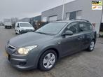 Hyundai I30 CW 1.4i Blue Active Cool 5 deurs + geregelde air, Voorwielaandrijving, Stof, Gebruikt, 4 cilinders