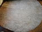 Groot rond hoogpolig vloerkleed beige/wit/ creme, +/_ 3m, Huis en Inrichting, Stoffering | Tapijten en Kleden, Ophalen, Gebruikt