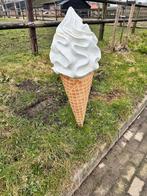 Decorative ijsco voor bij een ijssalon enz., Ophalen