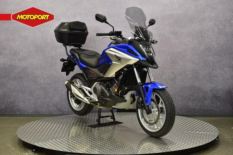 Honda NC 750 X DCT (bj 2018), Motoren, Motoren | Honda, Honda Motor Europe, Bedrijf, Crystal Bldng B-Unit B11.2 Rivium Blv200
2909 LK  Capelle aan den IJsel, NL