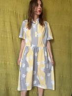 Vintage jurk - lichtgeel / grijs - print - L/40, Maat 38/40 (M), Hgv, Ophalen of Verzenden, Vintage