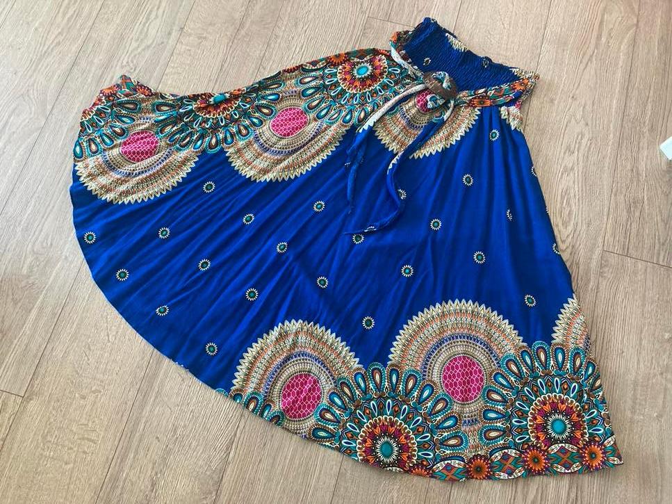 Katoenen rok met etnische print en kokosnoot knoop, Blauw, Ophalen of Verzenden, Zo goed als nieuw, Maat 36 (S)