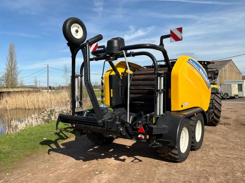 2021 New Holland Roll Baler 125 Ronde balenpers, Oogstmachine