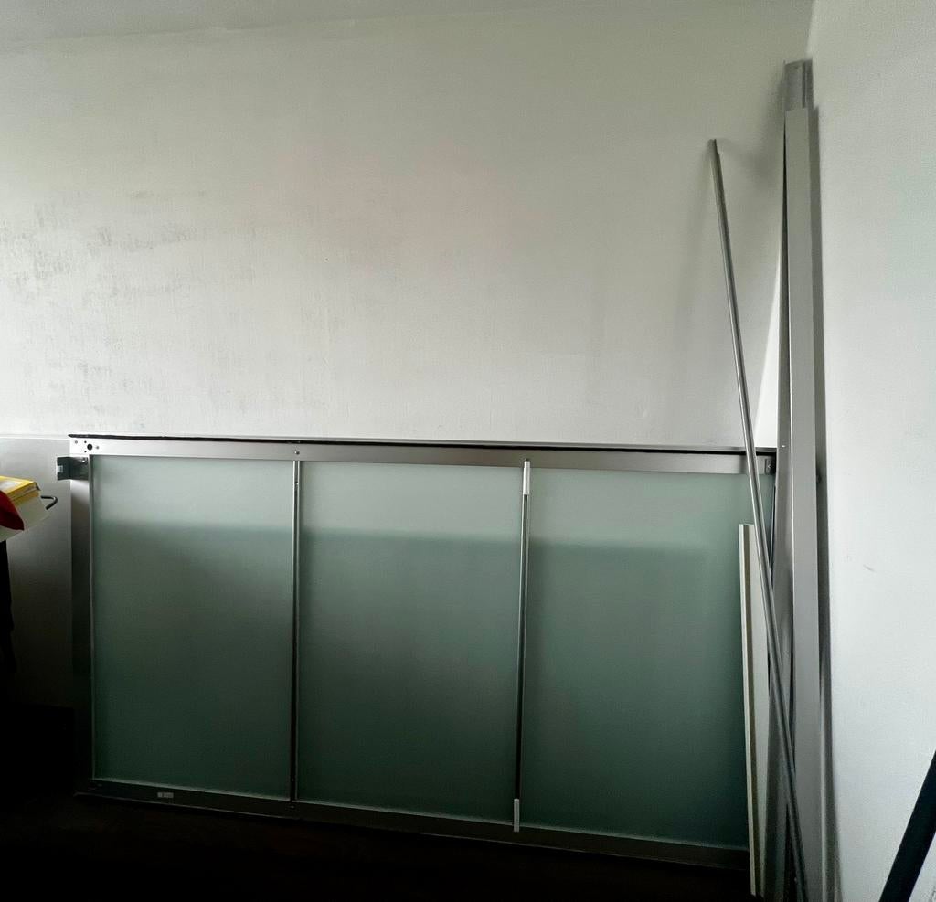 Gratis IKEA schuifdeuren, Ophalen, Gebruikt, 100 tot 150 cm, 200 cm of meer