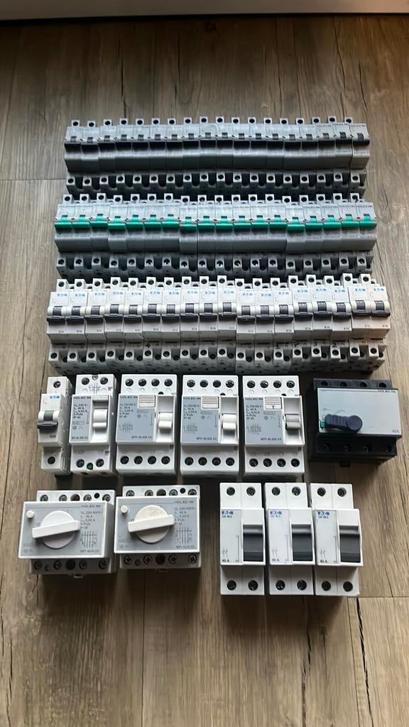 Diverse Eaton Holec automaten aardlekschakelaars, Ophalen of Verzenden, Gebruikt, Schakelaar