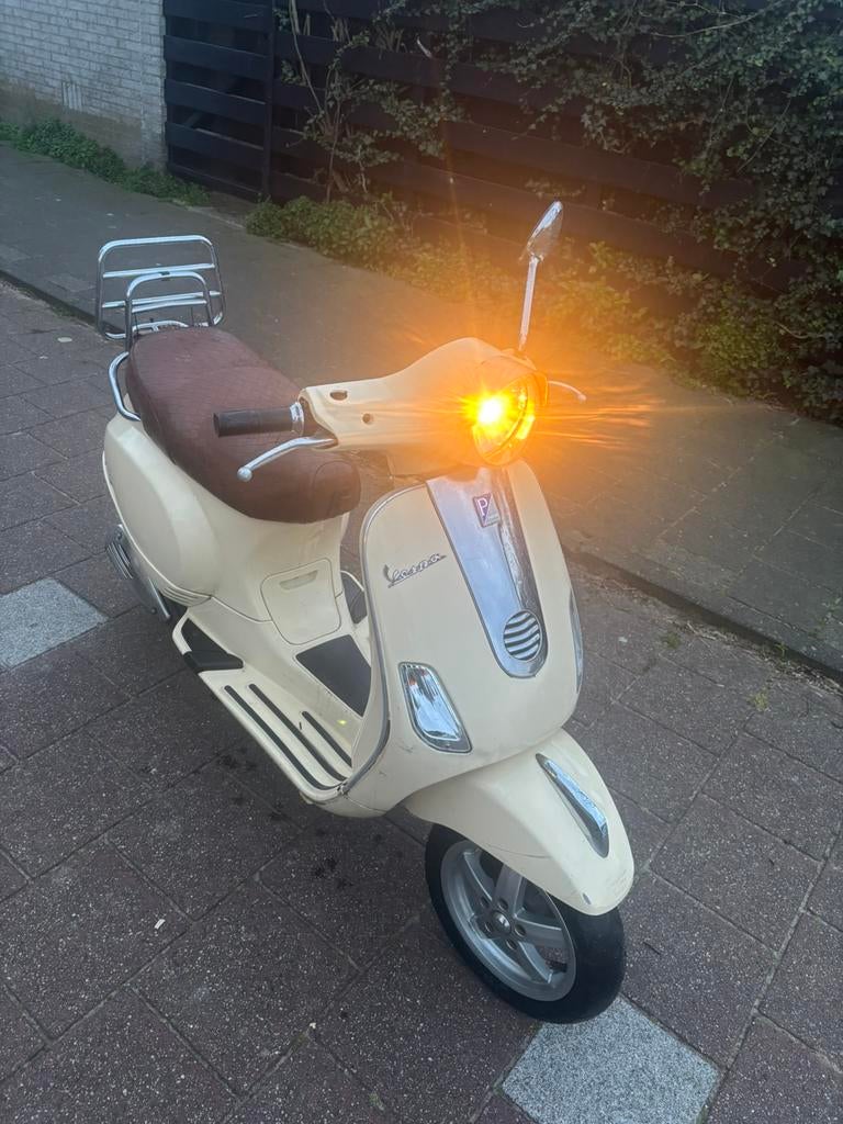 Vespa LX, Ophalen of Verzenden, Zo goed als nieuw, Benzine, Vespa LX