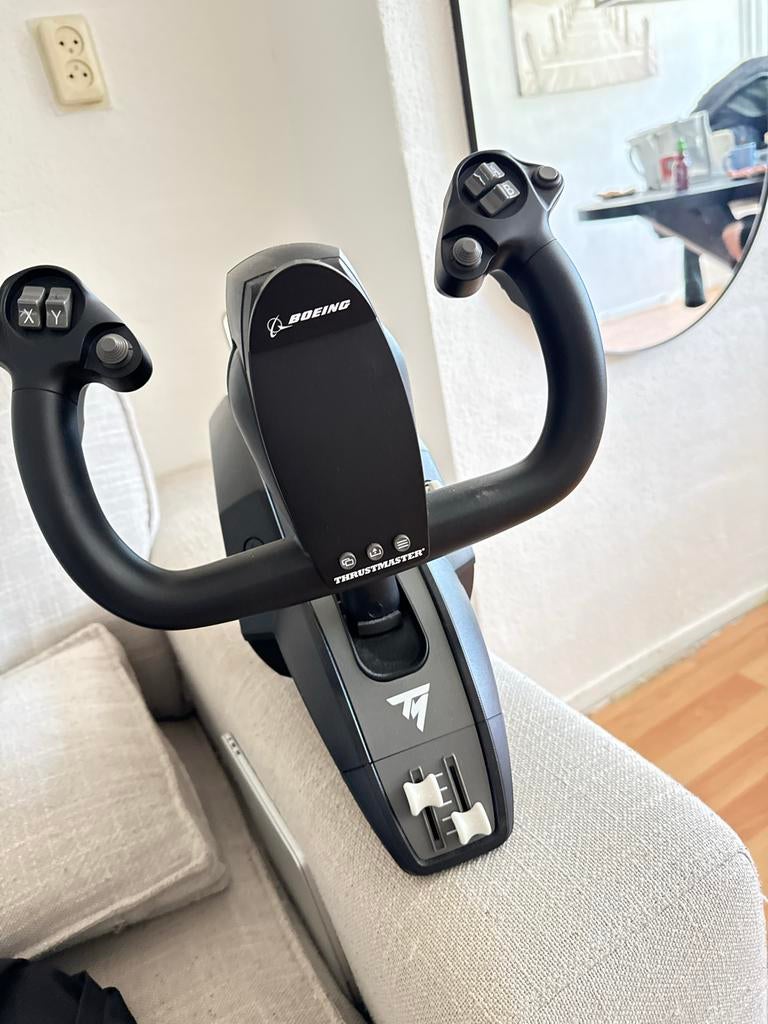 Thrustmaster Boeing Yoke - Zo goed als nieuw, Spelcomputers en Games, Ophalen of Verzenden, Zo goed als nieuw, Simulatie