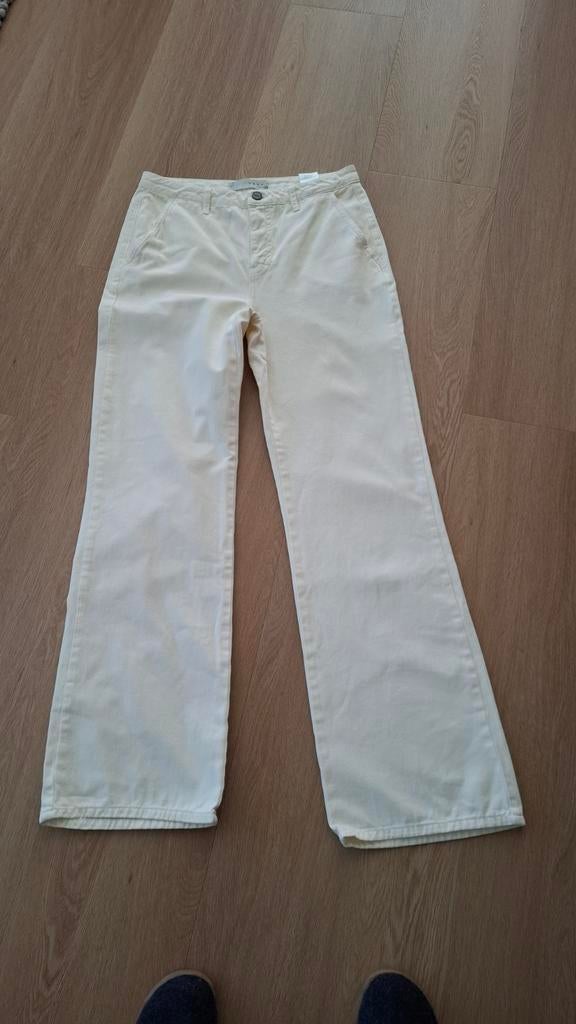 Wijde broek beige van yaya mt. 38 katoen ongedragen., Maat 38/40 (M), Beige, Nieuw, Ophalen of Verzenden
