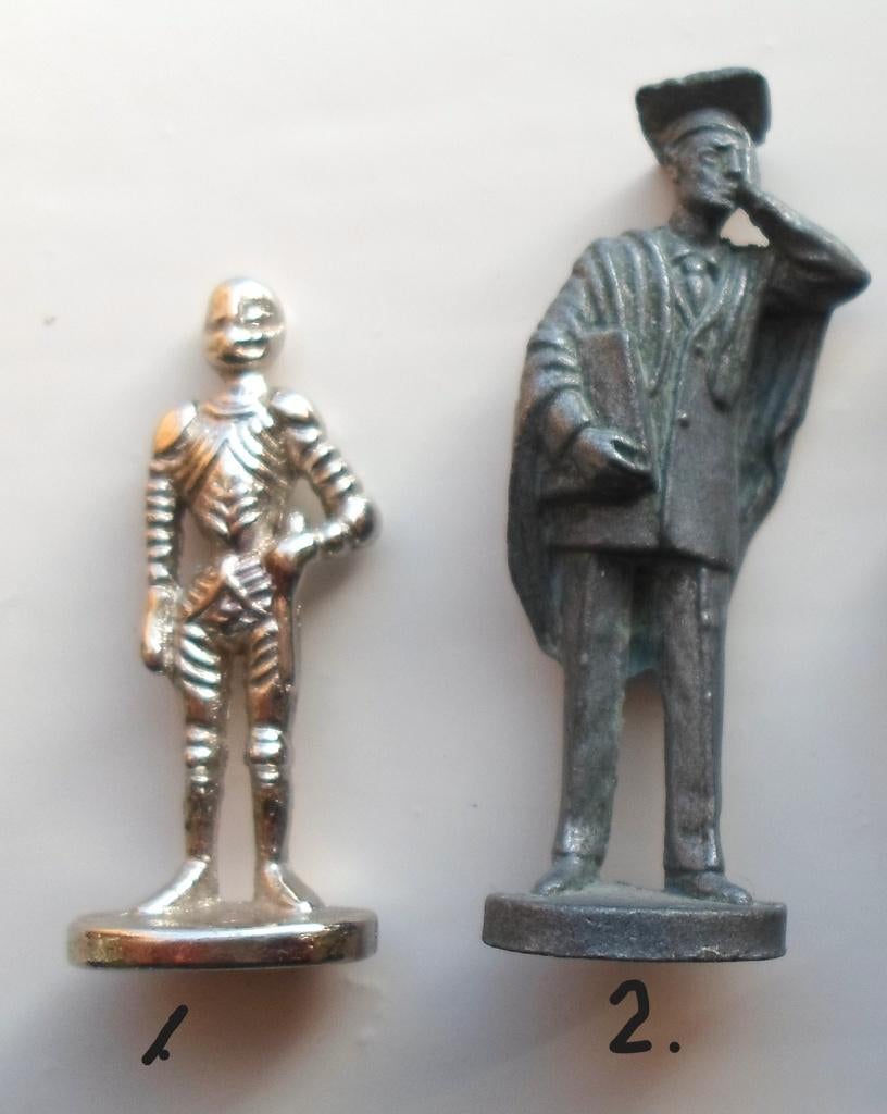 Ferrero metalen figuurtjes. (8) Zie omschrijving, Verzamelen, Verrassingseieren, Ophalen of Verzenden, Zo goed als nieuw, Overige typen