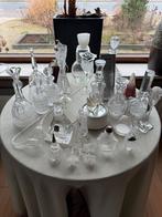 Antieke kristallen beeldjes, Ophalen