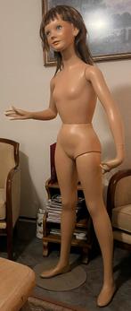 Oud etalage pop Ongeveer 160 hoog, Ophalen