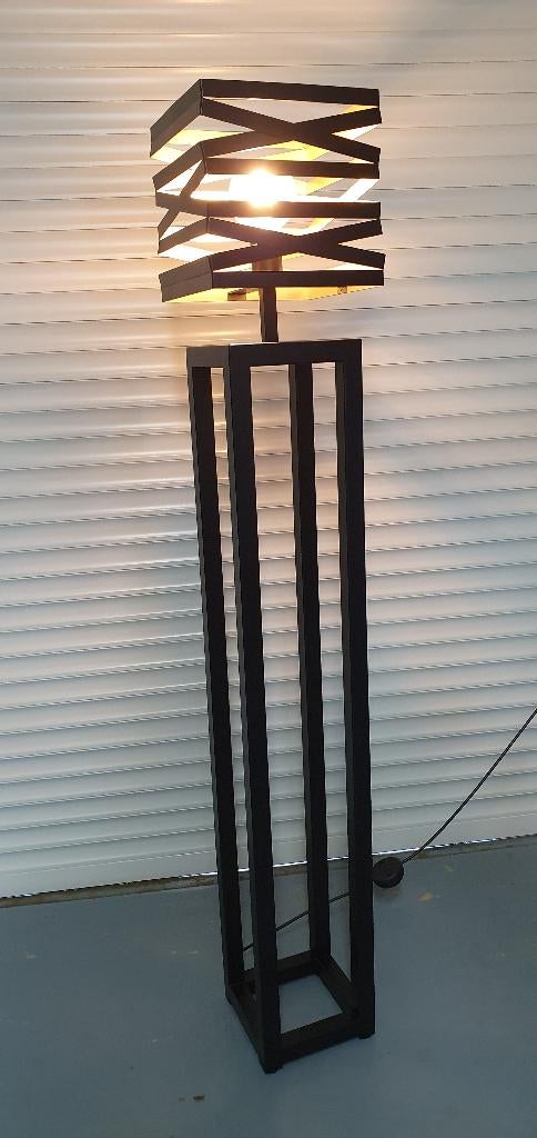 industriële vloerlamp, Huis en Inrichting, Lampen | Vloerlampen, Ophalen, Nieuw, Metaal, 150 tot 200 cm