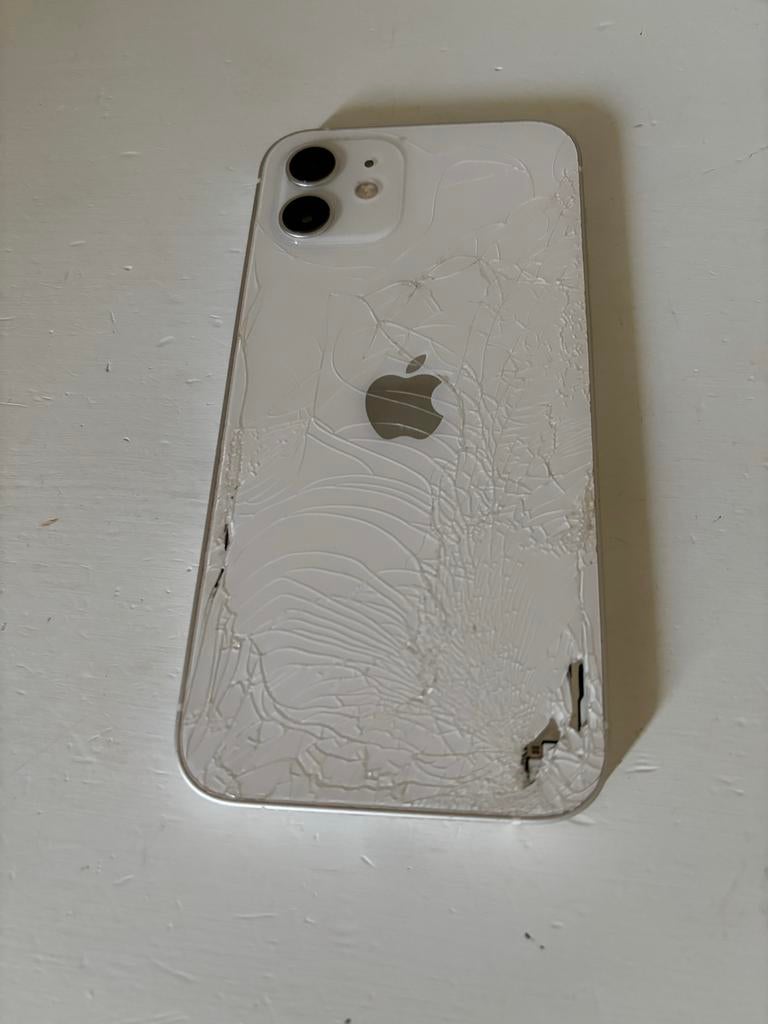 iPhone 12 - Gebarsten achterkant - Wit, Telecommunicatie, Mobiele telefoons | Apple iPhone, Ophalen, Gebruikt, Wit, IPhone 12
