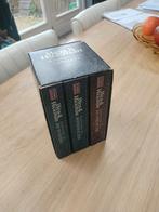 Box De verheven steen, Ophalen of Verzenden, Gelezen, Weis& Hickman