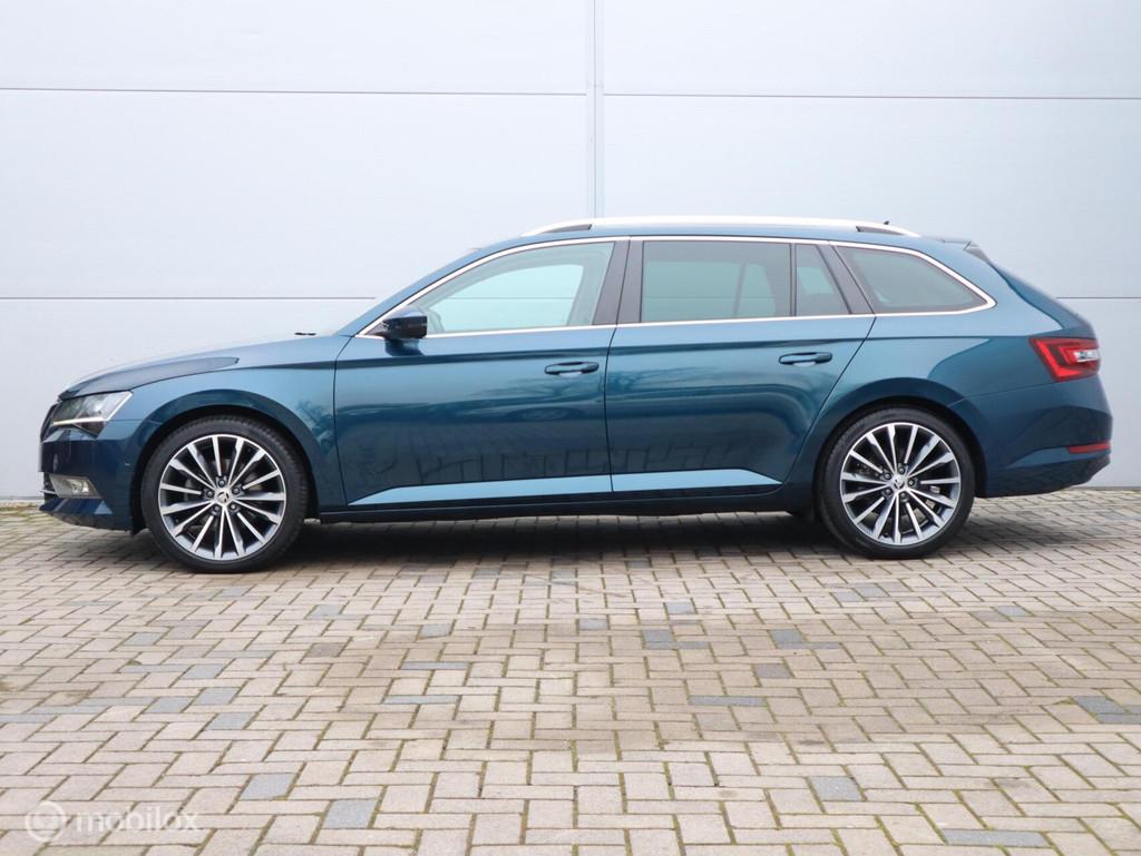 Skoda Superb 1.6 TDI Automaat Trekhaak Pano LED Leer LED Cam, Auto's, Skoda, Gebruikt, 4 cilinders, Blauw, Diesel