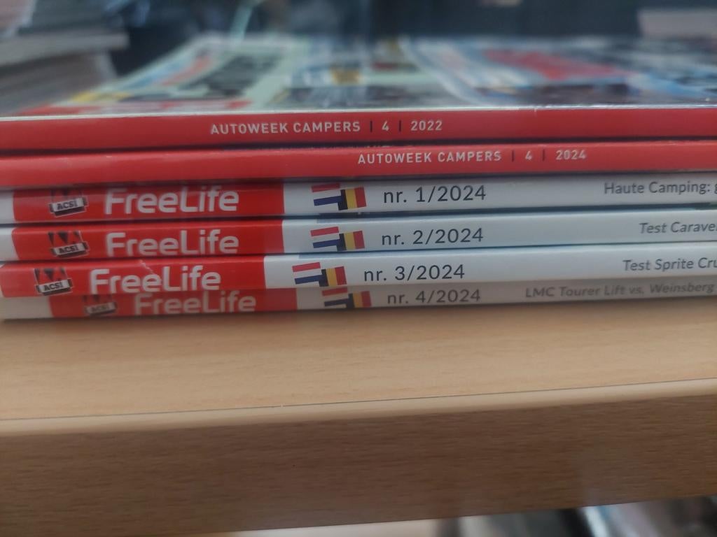 2x auto week campers + 4x acsi freelife, Ophalen of Verzenden, Zo goed als nieuw