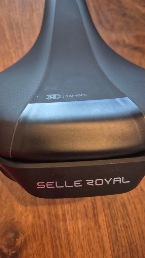 Selle Royal 3D Skingel Zadel - Zo goed als nieuw, Fietsen en Brommers, Fietsonderdelen, Elektrische fiets, Kunststof, Ophalen of Verzenden