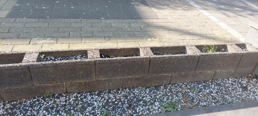 Gratis af te halen: stevige betonnen stapelblokken, Ophalen, Gebruikt, Blok, Minder dan 25 cm
