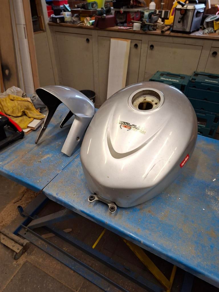 Tank van aprilia falco sl1000, Ophalen of Verzenden, Gebruikt