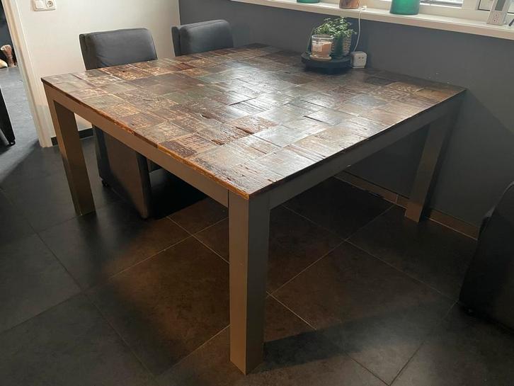 Robuuste Eettafel - Uniek Design! 1.50x1.50m, Huis en Inrichting, Tafels | Eettafels, Gebruikt, 100 tot 150 cm, 200 cm of meer