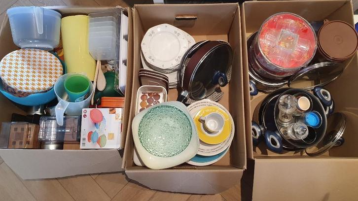 Drie dozen vol met keukenspullen + fondueset, Huis en Inrichting, Keuken | Keukenbenodigdheden, Gebruikt, Ophalen