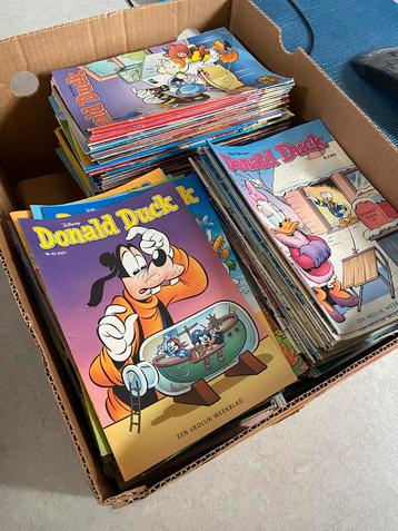 Doos vol Donald Duck weekbladen beschikbaar voor biedingen