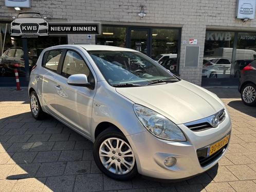 Hyundai i20 1.2i Dynamic 5Drs Nieuwe apk Airco, Auto's, Hyundai, Bedrijf, i20, ABS, Airbags, Airconditioning, Boordcomputer, Elektrische buitenspiegels