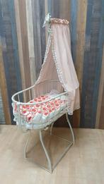 Wieg uit de vijftiger jaren met originele stof als hemeltje, Ophalen, Wieg