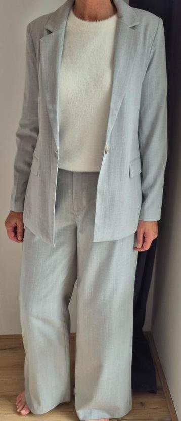 Pak blazer/jasje/broek midden grijs Cotton Club maat M nieuw beschikbaar voor biedingen