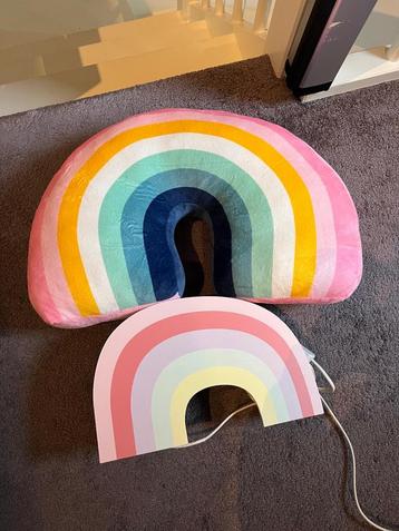 Regenboog Kussen & Lamp - Leuke Set! beschikbaar voor biedingen