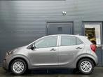 Kia Picanto PE DynamicLine 4-zits 1.0 DPi, Auto's, Kia, Nieuw, Origineel Nederlands, Te koop, Zilver of Grijs