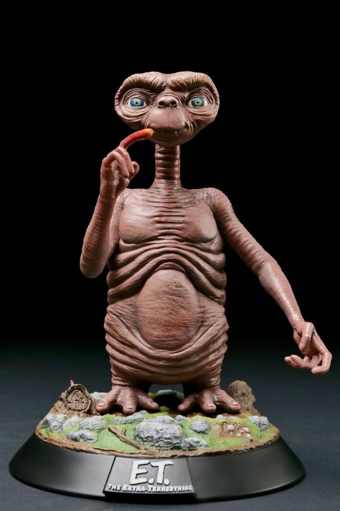E.T. the Extra-Terrestrial E.T. 1:4 Scale Statue SD Toys, Verzamelen, Film en Tv, Nieuw, Film, Beeldje, Replica of Model, Ophalen of Verzenden