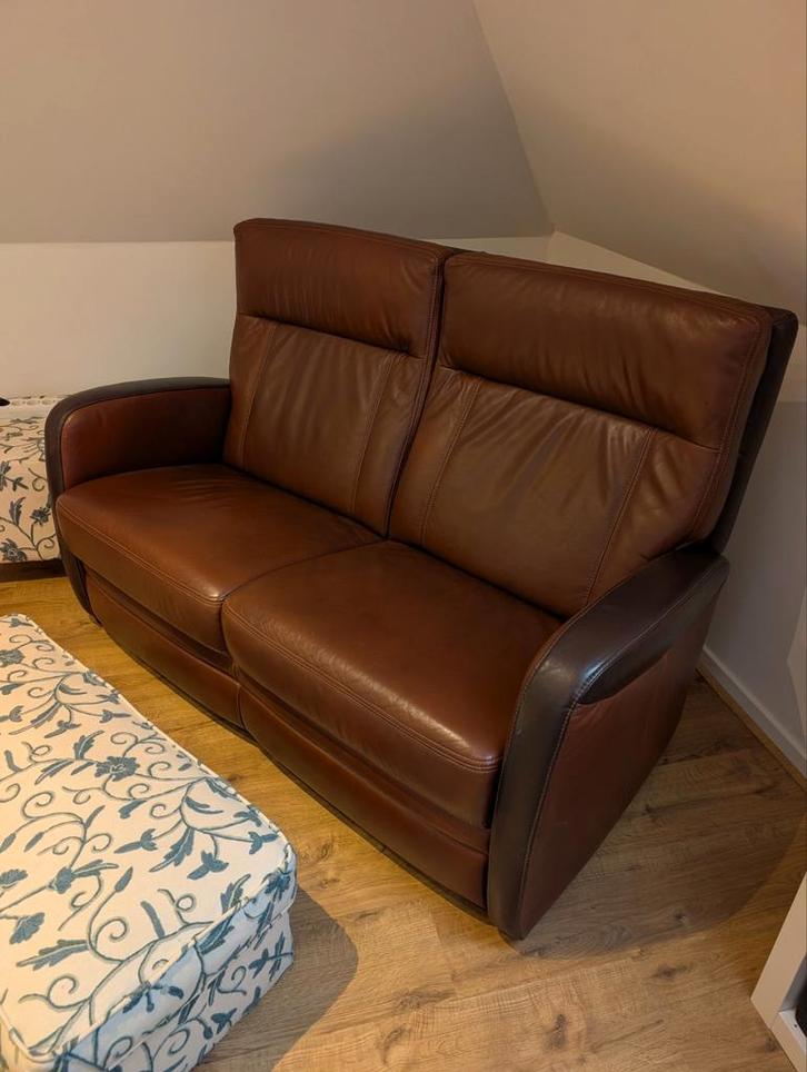 2 zits bank, bruin leer,  155 breed, 75 diep, 102 cm hoog, Huis en Inrichting, Stoelen, Gebruikt, Eén, Leer, Bruin, Ophalen