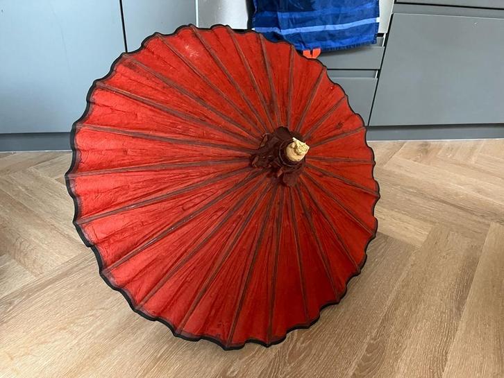Antieke handgemaakte Aziatische paraplu uit Birma/Myanmar., Antiek en Kunst, Antiek | Woonaccessoires, Ophalen of Verzenden