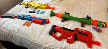4x diverse Fortnite NERF guns + accessoires / darts beschikbaar voor biedingen