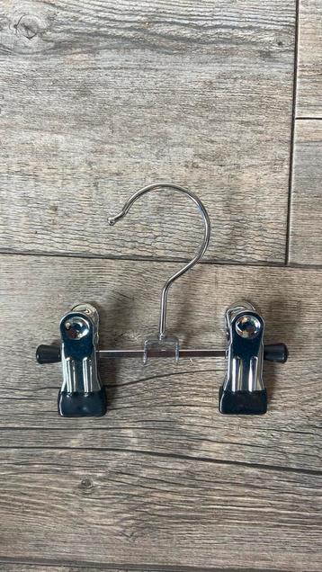 Legging hanger 12 cm 10 voor €5,- beschikbaar voor biedingen
