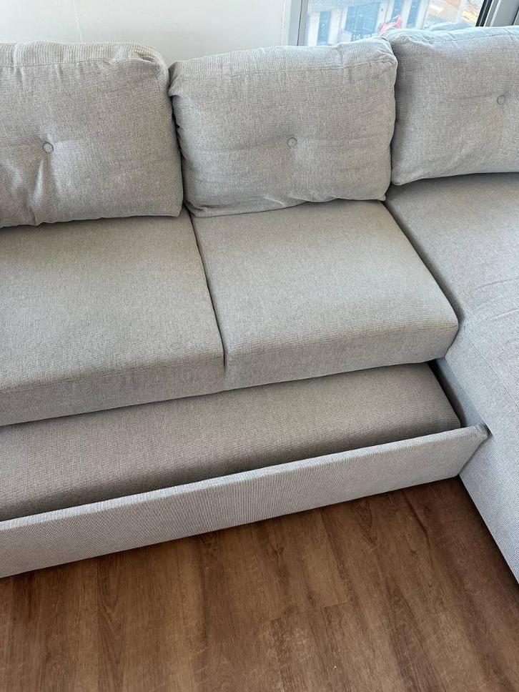 Sofa Bed with Storage (Excellent Condition), Huis en Inrichting, Banken | Sofa's en Chaises Longues, Gebruikt, Driepersoons, 200 tot 250 cm