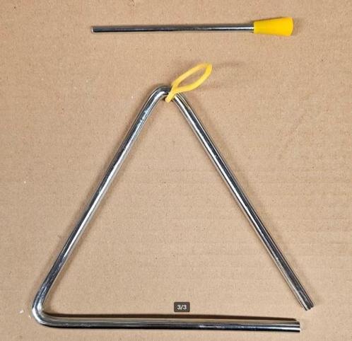 Triangel voor muziekschool slaginstrument koopje nu € 2,50, Muziek en Instrumenten, Percussie, Nieuw, Melodische percussie, Ophalen