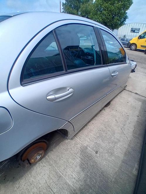 Rechter achterdeur voor een Mercedes C-klasse W203 bj.2007, Auto diversen, Overige Auto diversen, Ophalen