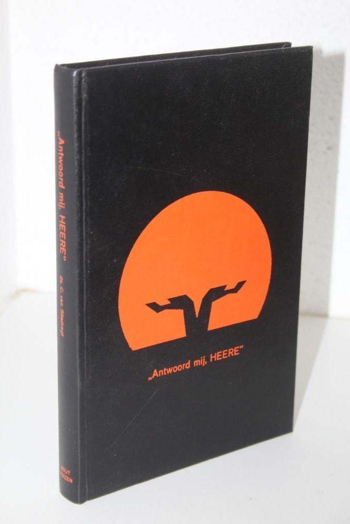 Ds. C. van Sliedregt - Antwoord mij HEERE! (1977), Boeken, Godsdienst en Theologie, Gelezen, Christendom | Protestants, Ophalen of Verzenden