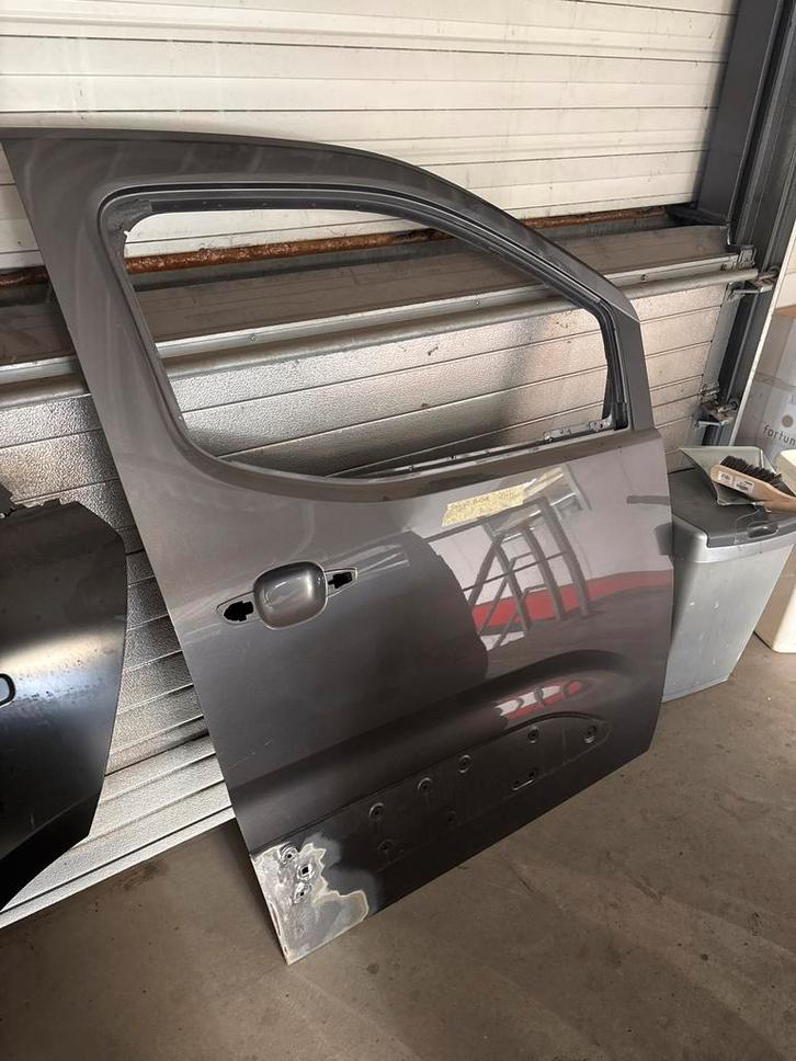 Peugeot Partner Rechter Voordeur 2021 - Gespoten Klaar!, Auto-onderdelen, Carrosserie en Plaatwerk, Deur, Peugeot, Voor, Gebruikt