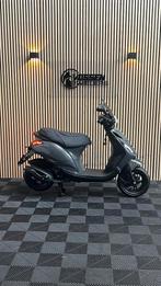 Piaggio Zip SP | Full Exclusive | Carbon | LED, Maximaal 45 km/u, Zip, Zo goed als nieuw, Benzine