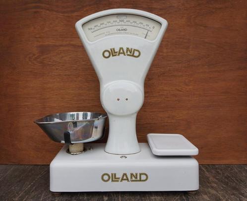 Oude vintage OLLAND emaille weegschaal, Witgoed en Apparatuur, Weegschalen, Gebruikt, Winkelweegschaal, 10 tot 50 kg, Ophalen