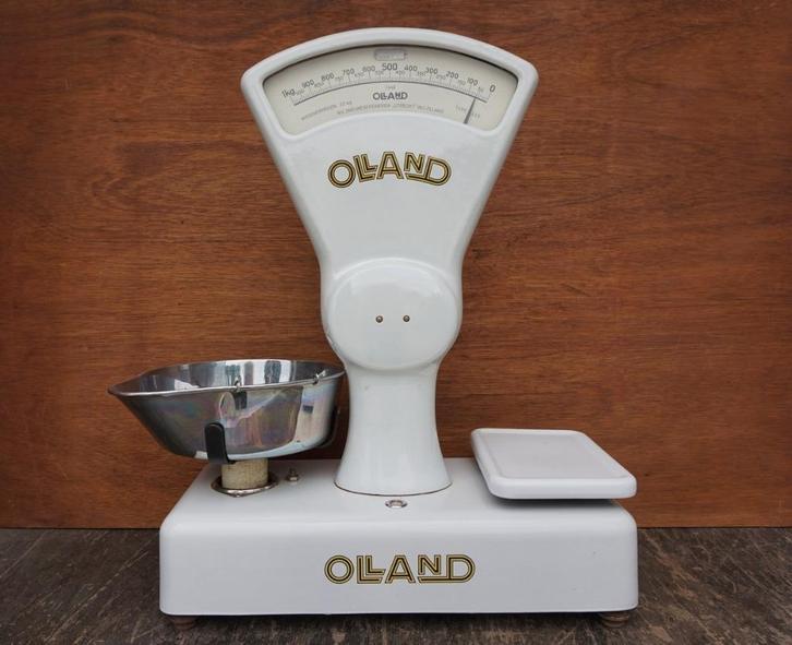 Oude vintage OLLAND emaille weegschaal, Witgoed en Apparatuur, Weegschalen, Gebruikt, Winkelweegschaal, 10 tot 50 kg, Ophalen