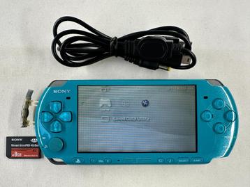 Playstation Portable Turquiose PSP-3004 (leest matig discs) beschikbaar voor biedingen
