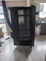 Ikea kledingkast met hoes, Met hangruimte, 50 tot 75 cm, Metaal, Gebruikt