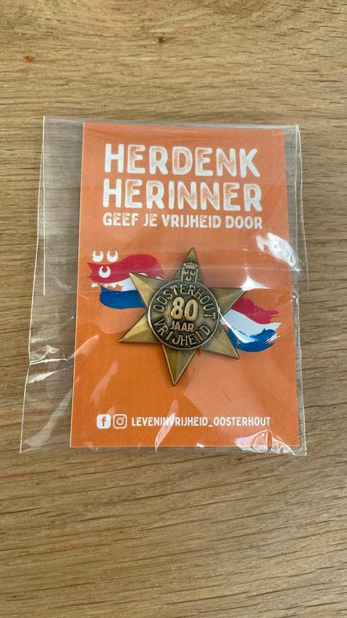 Herdenkingspin Oosterhout 80 jaar vrijheid, Verzamelen, Militaria | Tweede Wereldoorlog, Overige soorten, Overige typen, Nederland